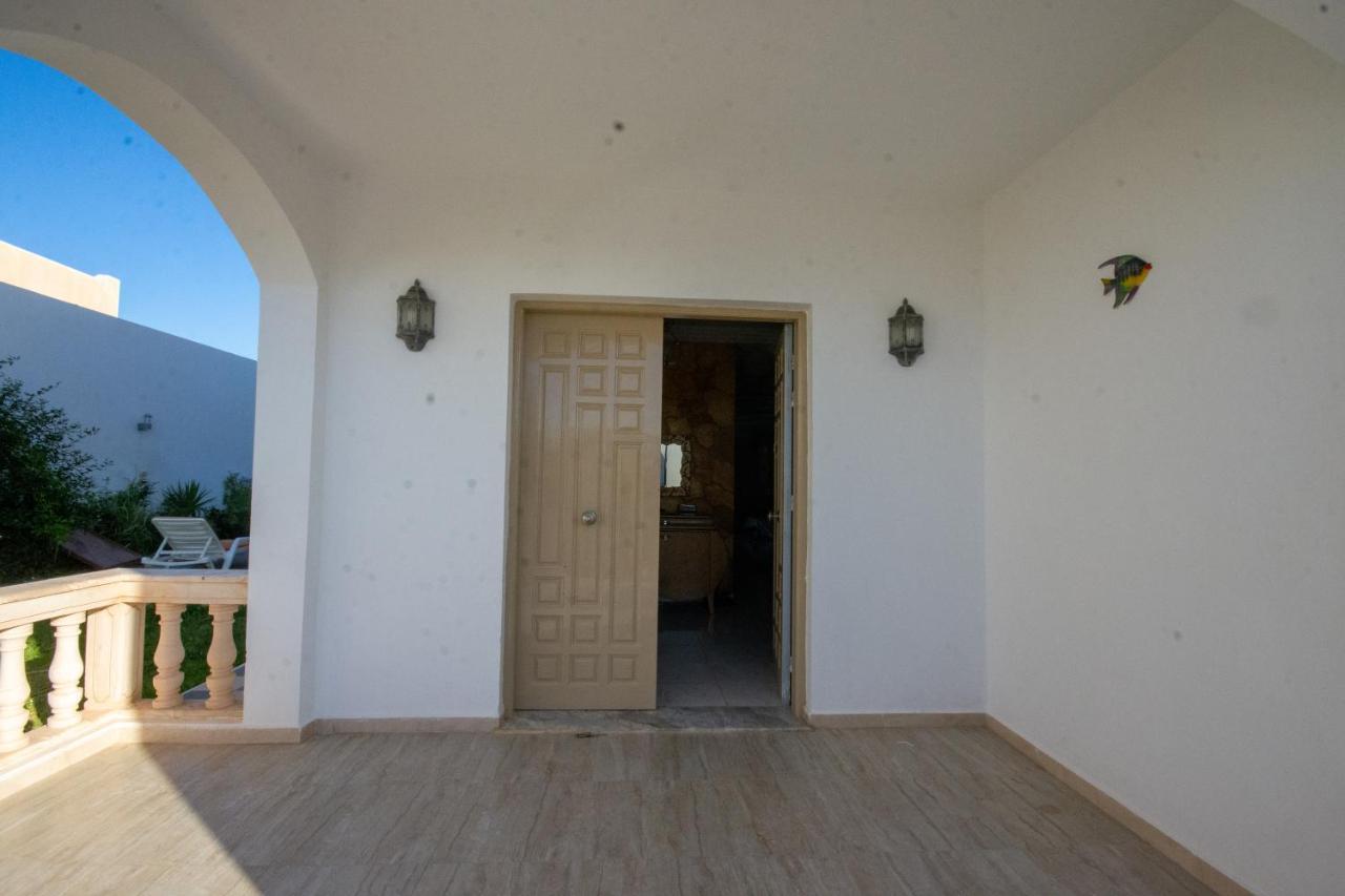 Villa Meublee Avec Piscine Et Abri De Voiture Erriadh Exterior foto