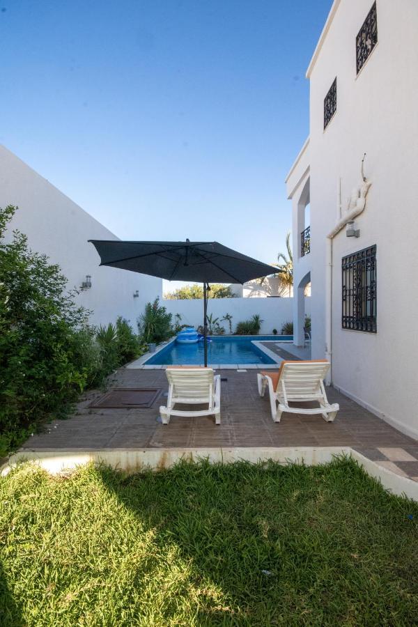 Villa Meublee Avec Piscine Et Abri De Voiture Erriadh Exterior foto