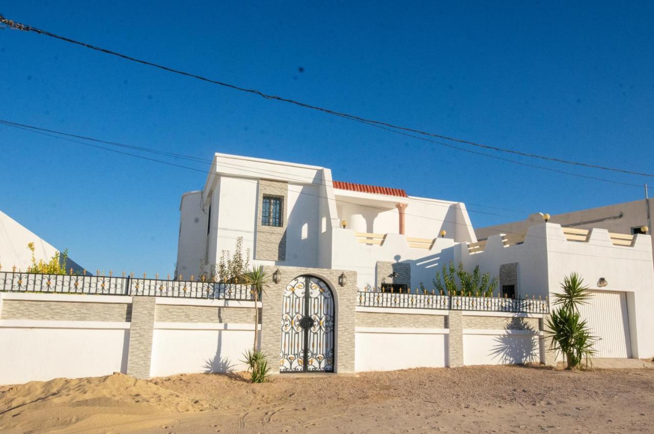 Villa Meublee Avec Piscine Et Abri De Voiture Erriadh Exterior foto